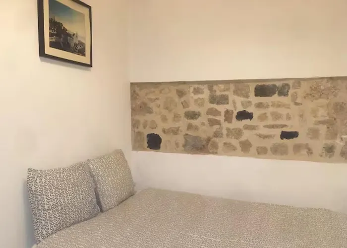 Alfama 1br With Mezzanine Лиссабон